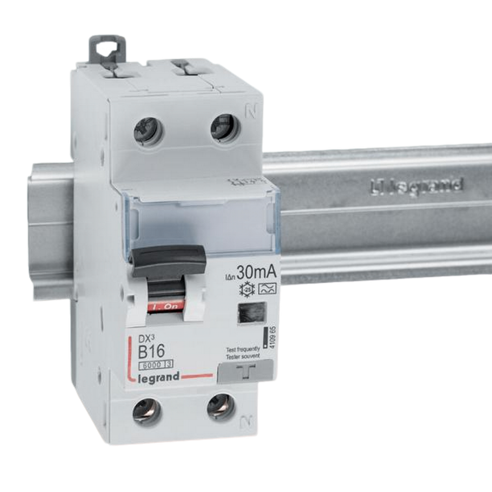 08c2413fd884eda61003af5669e5561b