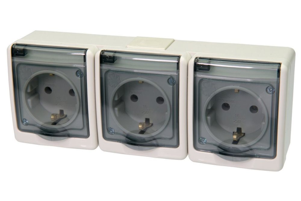 BETA Hermetische 3-fach Steckdose Aufputz-Montage weiß/transparent Feuchtraum IP44 16A 250V
