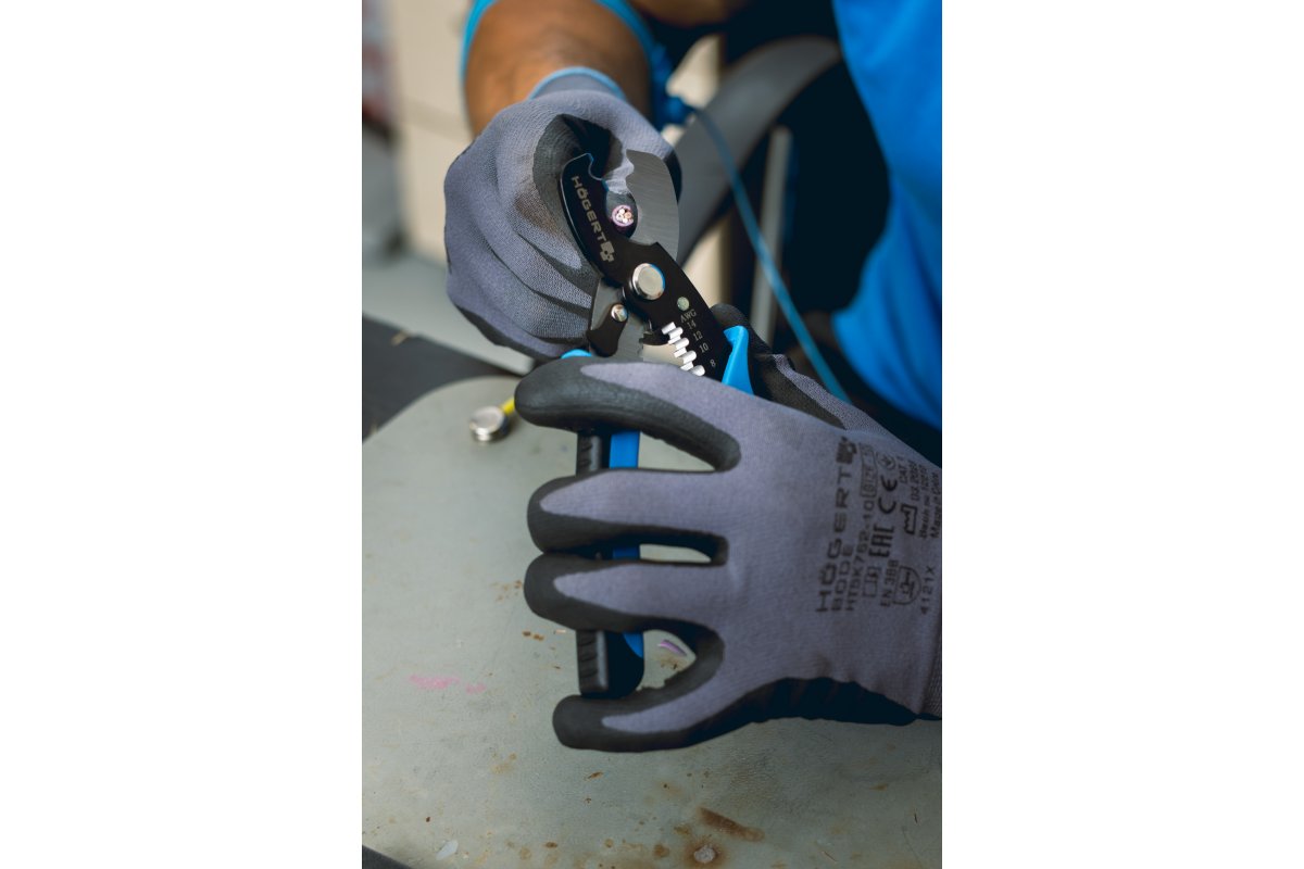 907e3e553117f2d2fe76a41b32ad96e1