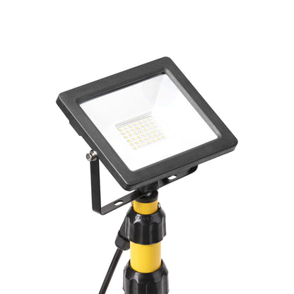 ALLED-Set: Flutlicht ALLED 30W + Stativ + Kabel