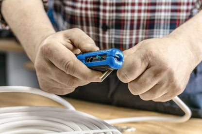 Högert Technik Kable Abisolierer 0.5-6.0 mm2, 122mm