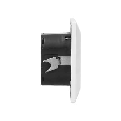 Steckdose mit zusätzlichen USB-Ladeanschlüssen